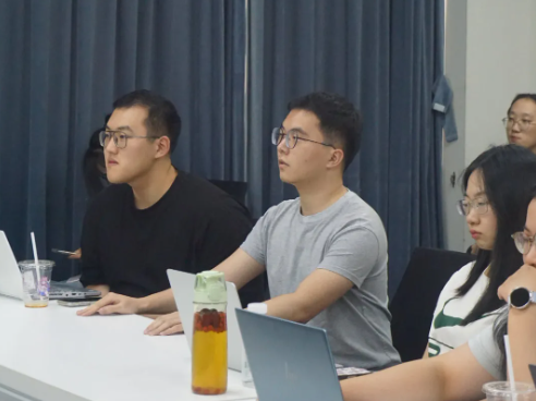 屏幕截图 2025-10-30 094022.png